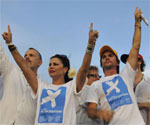 Bosé, Juanes, Olga Tañón y Sean Penn piden la liberación de los cinco cubanos presos en EE.UU.
